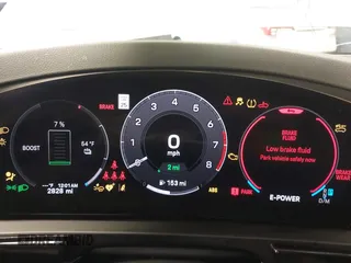 2025 Porsche Cayenne E-Hybrid Hybrid z VIN WP1AE2AY2SDA16359, wystawiony jako IAAI lot #41886547 z przebiegiem 2 828 mil mil oraz . Historia ofert i sprzedaży dostępna na DreamBid. Obrazek 7.