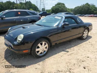 2002 Ford Thunderbird Hardtop Premium z VIN 1FAHP60A62Y112466, wystawiony jako Copart lot #62948915 z przebiegiem Nie podano mil oraz Czysty tytuł • Clean title. Historia ofert i sprzedaży dostępna na DreamBid. Obrazek 1.