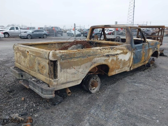 1996 Ford F-250 with VIN 1FTHF26H7TLB29897, listed as a IAAI auction lot 41460354 with 1 mi miles. Bid and sale history available at carsss.com. Image 4.