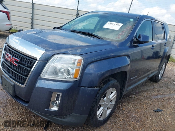 2013 GMC Terrain SLE with VIN 2GKALMEK4D6308593, listed as a IAAI auction lot 41919374 with 139,051 mi miles. Bid and sale history available at carsss.com. Image 2.