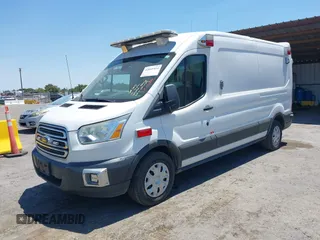 2017 Ford Transit z VIN 1FDYR2CM3HKA31676, wystawiony jako IAAI lot #42641414 z przebiegiem 315 686 mil mil oraz . Historia ofert i sprzedaży dostępna na DreamBid. Obrazek 17.