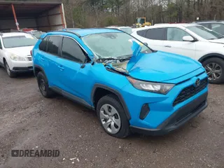 2021 Toyota RAV4 LE with VIN 2T3H1RFV0MW162073, listed as a IAAI auction lot 41561328 with 68,327 mi miles. Bid and sale history available at carsss.com. Image 1.