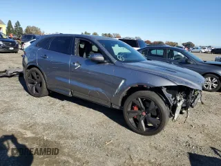 2021 Jaguar F-Pace SVR z VIN SADCZ2EE3MA681181, wystawiony jako Copart lot #82393414 z przebiegiem 21 895 mil mil oraz Szkoda całkowita • Salvage title. Historia ofert i sprzedaży dostępna na DreamBid. Obrazek 4.
