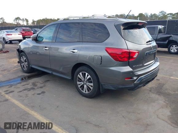 2017 Nissan Pathfinder SV z VIN 5N1DR2MN7HC660048, wystawiony jako IAAI lot #41447330 z przebiegiem 138 524 mil mil oraz . Historia ofert i sprzedaży dostępna na DreamBid. Obrazek 3.