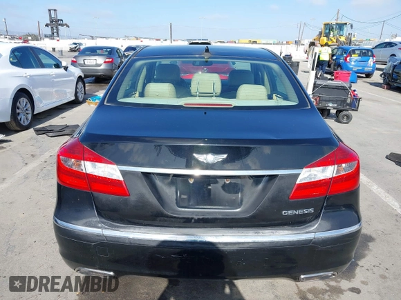 2013 Hyundai Genesis 3.8L z VIN KMHGC4DD2DU241594, wystawiony jako IAAI lot #42269925 z przebiegiem 141 850 mil mil oraz . Historia ofert i sprzedaży dostępna na DreamBid. Obrazek 16.