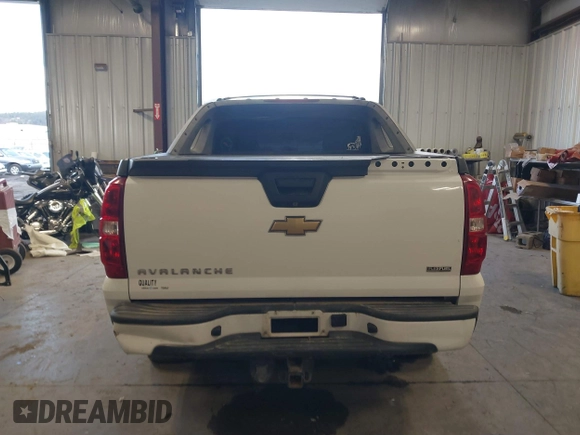 2007 Chevrolet Avalanche LTZ with VIN 3GNFK12307G166372, listed as a IAAI auction lot 41734253 with Not Provided miles. Bid and sale history available at carsss.com. Image 16.
