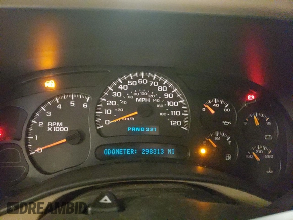 2003 Chevrolet Suburban LT with VIN 1GNFK16Z83J343998, listed as a Copart auction lot 73015264 with 298,313 mi miles and Clean Title. Bid and sale history available at carsss.com. Image 9.