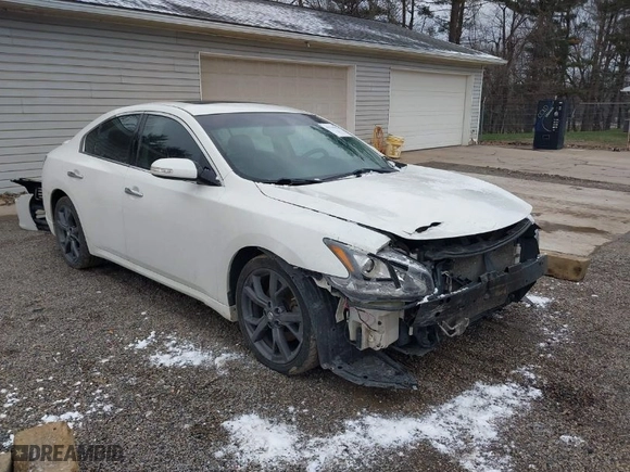 2014 Nissan Maxima 3.5 SV w/Premium Pkg with VIN 1N4AA5AP5EC449180, listed as a IAAI auction lot 41225576 with 140,845 mi miles. Bid and sale history available at carsss.com. Image 1.