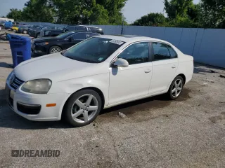 2009 Volkswagen Jetta SE z VIN 3VWRM71K19M153644, wystawiony jako Copart lot #64068565 z przebiegiem 255 821 mil mil oraz Szkoda całkowita • Salvage title. Historia ofert i sprzedaży dostępna na DreamBid. Obrazek 1.