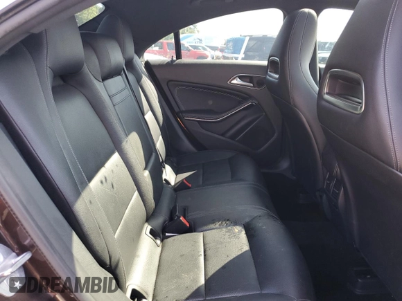 2018 Mercedes-Benz CLA 250 with VIN WDDSJ4EB1JN671338, listed as a Copart auction lot 60686855 with 96,574 mi miles and Salvage title. Bid and sale history available at DreamBid. Image 10.
