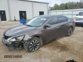2016 Nissan Altima SL with VIN 1N4AL3AP1GC199521, listed as a Copart auction lot 51630335 with 61,639 mi miles and Salvage Title. Bid and sale history available at carsss.com. Image 1.
