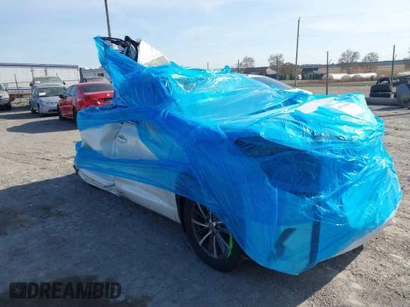 2018 Toyota Highlander SE with VIN 5TDJZRFH8JS892072, listed as a IAAI auction lot 40764404 with Not provided miles and . Bid and sale history available at DreamBid. Image 1.