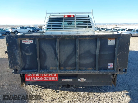 2018 Ram 2500 Big Horn with VIN 3C6TR5DTXJG402245, listed as a IAAI auction lot 41784996 with 195,935 mi miles. Bid and sale history available at carsss.com. Image 17.