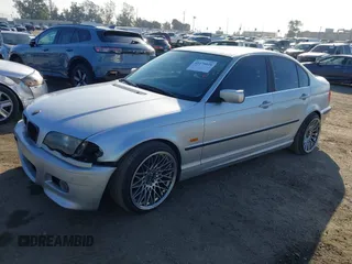 2001 BMW 3 Series 330i with VIN WBAAV53481JS96119, listed as a IAAI auction lot 41170028 with 244,973 mi miles. Bid and sale history available at carsss.com. Image 2.