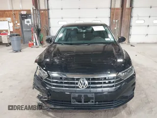 2021 Volkswagen Jetta SEL with VIN 3VWE57BU0MM093120, listed as a IAAI auction lot 42028835 with 39,986 mi miles and . Bid and sale history available at DreamBid. Image 12.