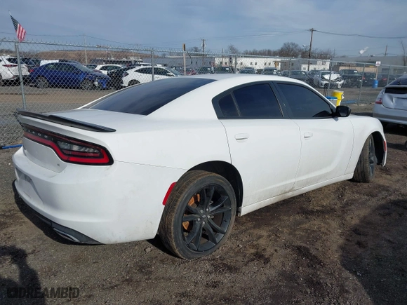 2017 Dodge Charger SE with VIN 2C3CDXBG4HH623640, listed as a IAAI auction lot 41608212 with 88,519 mi miles. Bid and sale history available at carsss.com. Image 4.