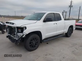 2019 Toyota Tundra 2WD SR with VIN 5TFRY5F19KX245581, listed as a IAAI auction lot 41204371 with 82,784 mi miles. Bid and sale history available at carsss.com. Image 17.