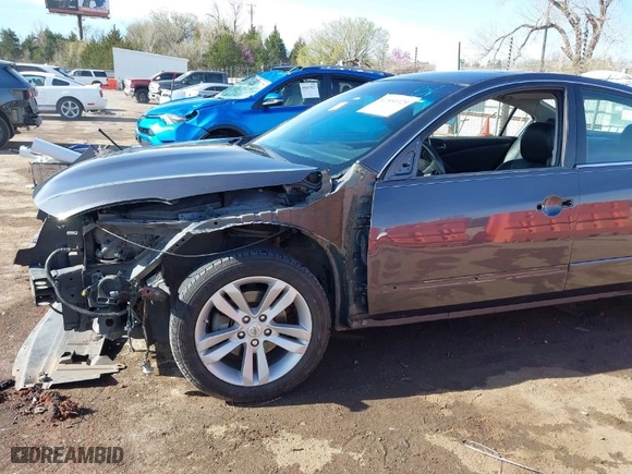2012 Nissan Altima 3.5 SR with VIN 1N4BL2AP4CC247750, listed as a IAAI auction lot 41856925 with 139,097 mi miles. Bid and sale history available at carsss.com. Image 6.