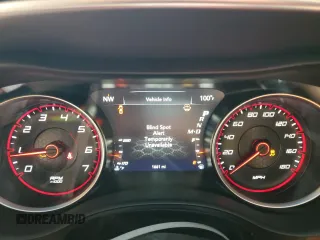 2020 Dodge Charger Scat Pack Widebody z VIN 2C3CDXGJ9LH226180, wystawiony jako Copart lot #59162895 z przebiegiem 1 661 mil mil oraz Czysty tytuł • Clean title. Historia ofert i sprzedaży dostępna na DreamBid. Obrazek 9.