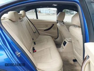 2013 BMW 3 Series 335i xDrive с VIN WBA3B9C58DF587907, выставлен на аукционе IAAI как лот 42047184 с пробегом 114 690 миль миль и . История ставок и продаж доступна на DreamBid. Изображение 8.