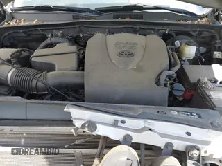 2017 Toyota Tacoma SR5 z VIN 3TMCZ5ANXHM109312, wystawiony jako IAAI lot #42126294 z przebiegiem 82 988 mil mil oraz . Historia ofert i sprzedaży dostępna na DreamBid. Obrazek 10.