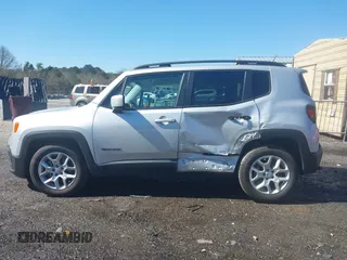 2015 Jeep Renegade Latitude with VIN ZACCJABT1FPB80079, listed as a IAAI auction lot 41768086 with 125,467 mi miles. Bid and sale history available at carsss.com. Image 14.