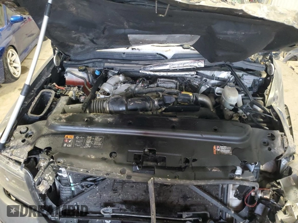 2018 GMC Sierra 2500HD Denali z VIN 1GT12UEY9JF121158, wystawiony jako Copart lot #87449504 z przebiegiem 170 506 mil mil oraz Szkoda całkowita • Salvage title. Historia ofert i sprzedaży dostępna na DreamBid. Obrazek 11.