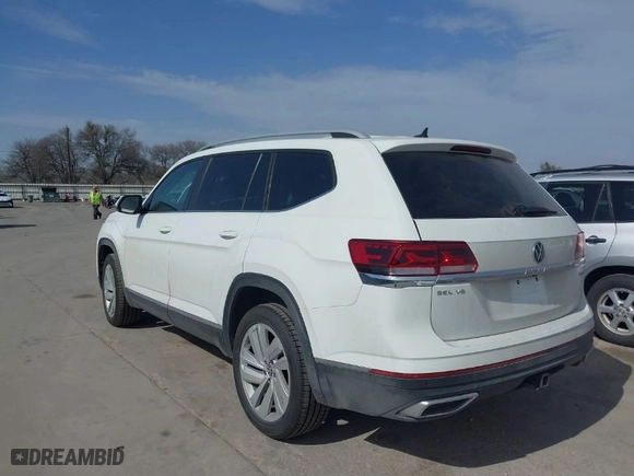 2021 Volkswagen Atlas 3.6L V6 SEL with VIN 1V2BR2CA8MC532226, listed as a IAAI auction lot 41741891 with 62,537 mi miles. Bid and sale history available at carsss.com. Image 3.