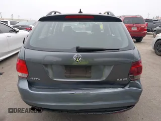 2010 Volkswagen Jetta с VIN 3VWTZ8AJ1AM641503, выставлен на аукционе IAAI как лот 42466090 с пробегом 83 804 миль миль и . История ставок и продаж доступна на DreamBid. Изображение 16.