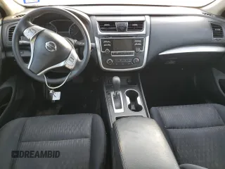 2017 Nissan Altima 2.5 SV with VIN 1N4AL3AP4HC292552, listed as a Copart auction lot 83420464 with Not Provided miles and Clean Title. Bid and sale history available at carsss.com. Image 8.