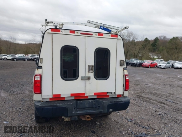 2013 Ford F-250 XL with VIN 1FT7X2B65DEA40820, listed as a IAAI auction lot 41940224 with 193,706 mi miles and . Bid and sale history available at DreamBid. Image 17.