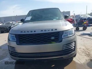 2018 Land Rover Range Rover z VIN SALGS5RE5JA393311, wystawiony jako IAAI lot #41827217 z przebiegiem 62 763 mil mil oraz . Historia ofert i sprzedaży dostępna na DreamBid. Obrazek 12.