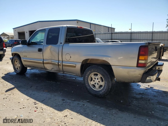 2001 Chevrolet Silverado 1500 LT with VIN 1GCEC19T41Z189653, listed as a Copart auction lot 49685925 with 393,922 mi miles and Salvage Title. Bid and sale history available at carsss.com. Image 2.