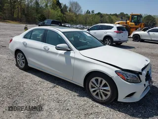 2019 Mercedes-Benz C 300 z VIN 55SWF8DB5KU310800, wystawiony jako IAAI lot #41878164 z przebiegiem 90 000 mil mil oraz . Historia ofert i sprzedaży dostępna na DreamBid. Obrazek 1.