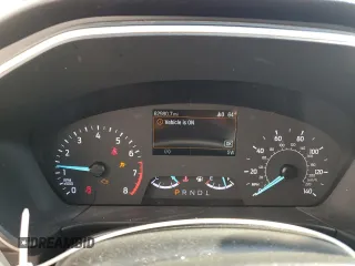 2022 Ford Escape SE z VIN 1FMCU9G60NUB37497, wystawiony jako Copart lot #57775935 z przebiegiem 62 980 mil mil oraz Szkoda całkowita • Salvage title. Historia ofert i sprzedaży dostępna na DreamBid. Obrazek 9.