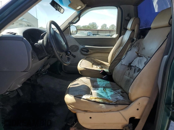 1998 Ford F-150 z VIN 1FTZF176XWNB03959, wystawiony jako Copart lot #49043105 z przebiegiem 300 884 mil mil oraz Szkoda całkowita • Salvage title. Historia ofert i sprzedaży dostępna na DreamBid. Obrazek 7.
