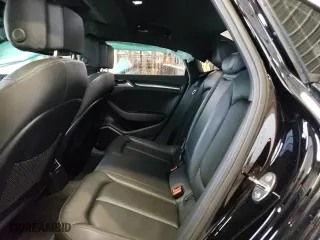 2019 Audi A3 Sedan Premium Plus with VIN WAUJEGFF0K1018454, listed as a Copart auction lot 46300714 with 70,860 mi miles. Bid and sale history available at carsss.com. Image 10.