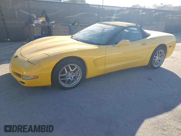 2000 Chevrolet Corvette with VIN 1G1YY32G5Y5110122, listed as a Copart auction lot 88166905 with 66,228 mi miles and Clean Title. Bid and sale history available at carsss.com. Image 1.