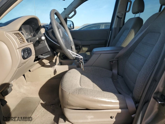 2005 Ford Explorer XLS with VIN 1FMZU62K05UA25991, listed as a Copart auction lot 81614344 with 139,333 mi miles and Salvage Title. Bid and sale history available at carsss.com. Image 7.