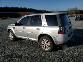 2013 Land Rover LR2 z VIN SALFR2BG1DH359489, wystawiony jako Copart lot #43115765 z przebiegiem 168 574 mil mil oraz Szkoda całkowita • Salvage title. Historia ofert i sprzedaży dostępna na DreamBid. Obrazek 2.