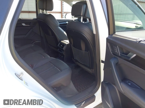 2019 Audi Q5 Premium Plus with VIN WA1BNAFY6K2119041, listed as a IAAI auction lot 42023058 with 48,718 mi miles. Bid and sale history available at carsss.com. Image 8.
