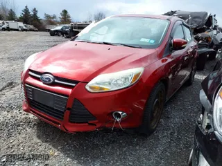 2014 Ford Focus SE with VIN 1FADP3K24EL411328, listed as a IAAI auction lot 41402318 with 159,457 mi miles. Bid and sale history available at carsss.com. Image 2.