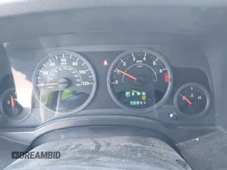 2008 Jeep Patriot Sport with VIN 1J8FT28W38D798125, listed as a IAAI auction lot 41004403 with 98,841 mi miles. Bid and sale history available at carsss.com. Image 7.