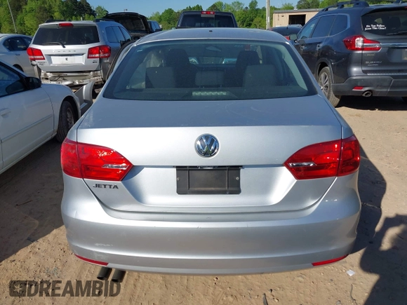 2014 Volkswagen Jetta Sedan S with VIN 3VW2K7AJ4EM208158, listed as a IAAI auction lot 42037477 with 156,483 mi miles. Bid and sale history available at carsss.com. Image 16.
