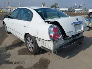 2005 Nissan Altima S z VIN 1N4AL11D25C301027, wystawiony jako IAAI lot #42349365 z przebiegiem 191 593 mil mil oraz . Historia ofert i sprzedaży dostępna na DreamBid. Obrazek 3.