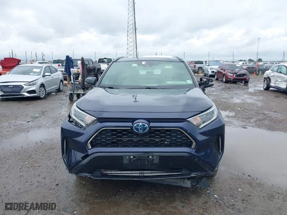 2021 Toyota RAV4 Prime XSE with VIN JTMEB3FV5MD019016, listed as a IAAI auction lot 40293573 with 66,669 mi miles. Bid and sale history available at carsss.com. Image 12.