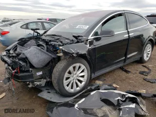2020 Tesla Model X Long Range with VIN 5YJXCBE28LF306798, listed as a Copart auction lot 46924283 with 0 mi miles. Bid and sale history available at carsss.com. Image 1.