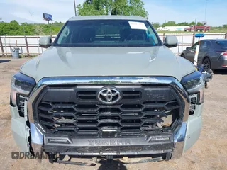 2022 Toyota Tundra SR5 with VIN 5TFLA5AB7NX013477, listed as a IAAI auction lot 42172272 with 30,460 mi miles and . Bid and sale history available at DreamBid. Image 12.