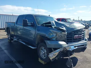 2008 GMC Sierra 2500HD SLE1 with VIN 1GTHK23618F186990, listed as a IAAI auction lot 42428141 with 131,075 mi miles and . Bid and sale history available at DreamBid. Image 1.