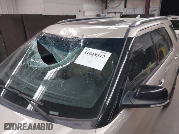 2017 Ford Explorer XLT with VIN 1FM5K7D86HGA61358, listed as a IAAI auction lot 41948512 with 167,914 mi miles and . Bid and sale history available at carsss.com. Image 6.